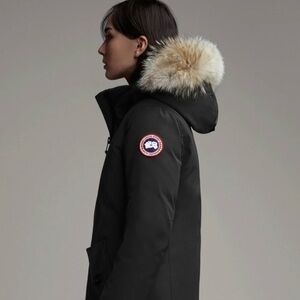 XS BRAND NEW Canada Goose Rosemont Black Parka with Real Fur
